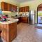 Casa Sonoma - Charming Condos Minutes from Beach & Reef