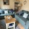 Seaside Cottage, The Bay, 2 bedrooms, patio, parking nearby, 2 dogs welcome