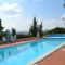 Appartamento con piscina e tennis