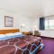 Super 8 by Wyndham Sidney NY - Sidney