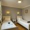 Riverside Guesthouse