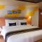 Doulos Phos The Ship Hotel