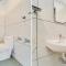 Super Hotel O Vazhakkala