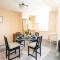 Hill House Apartment