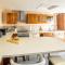 Hill House Apartment