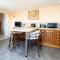 Hill House Apartment