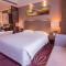 Foto: La Perle International Hotel 179/228