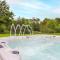 Paradise Lakeside Lodges