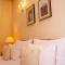 FLEUR DE LIS HOTEL
