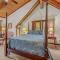 Lazy Bear Retreat - Wifi, Pet Friendly, Grill, Fire Pit, Fireplace, Deck, Golf, Hiking