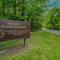 Lazy Bear Retreat - Wifi, Pet Friendly, Grill, Fire Pit, Fireplace, Deck, Golf, Hiking