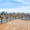 Stylish Serenity 1BR Kensington Condo wParking