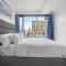 Stylish Serenity 1BR Kensington Condo wParking