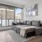 Stylish Serenity 1BR Kensington Condo wParking