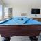 Ocean View Beach Stay w Pool Table & Bikes