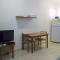 Orange Rembrandt Studio Apartments