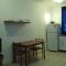 Orange Rembrandt Studio Apartments