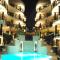 Foto: El Taj Oceanfront and Beachside Condo Hotel 97/164