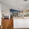 Hinterland Tranquil Escape with Beautiful Views