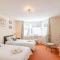 3 Bed in Harrogate oc-hh056