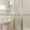 3 Bed in Harrogate oc-hh056