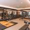 DLF Club 4