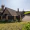Two Grooms Cottage Dunster