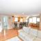 Beautiful Property w Separate Apartment