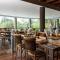 Glendas Guest Suites
