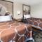 Super 8 by Wyndham Mentor/Cleveland Area