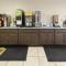 Super 8 by Wyndham Mentor/Cleveland Area
