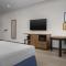Hampton Inn By Hilton Clanton