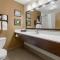 Comfort Suites Regency Park
