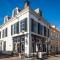 The Carriage House - Historic 3-Bedroom Apartment in Vianen near Utrecht - Huize de Lekpoort