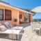 Villa seashore of the Marina of Sorso, 3 rooms, veranda on the sea, garden