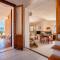 Villa seashore of the Marina of Sorso, 3 rooms, veranda on the sea, garden