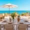 Villa seashore of the Marina of Sorso, 3 rooms, veranda on the sea, garden