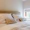 5 Bed in Leek oc-79543