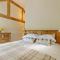 5 Bed in Leek oc-79543