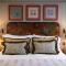 The Potters Heron - A Heartwood Inn