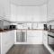 Lovely 4 bedroom house with the view of aurora