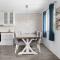 Lovely 4 bedroom house with the view of aurora