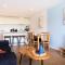 Fistral Beach Apartment Parking Fast WiFi Near Beach Fistral Beach Apartment Parking Fast WiFi Near Beach