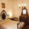 Anacleto via Castello 48