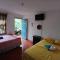 CARIBbEAN Paradise Hotel