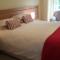 Lakeland Midsummer Lakehouse