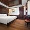 La Casta Regal Premium Lan Ha Bay Cruise, Private Luxury Balcony and Bathtub Suites Experience