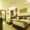 Taj Inn Hotel