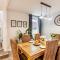 3 Bed in Cowes oc-93982