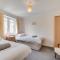 3 Bed in Torquay oc-h28551